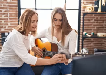 Sıfırdan Gitar Dersinde Neler Öğrenilir?