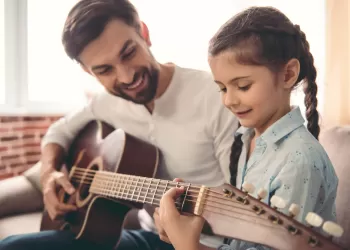 5 Yaş Gitar Kursu: Müzik Serüvenine İlk Adım