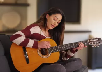 Gitar Öğrenmeye Nereden Başlamalıyım?