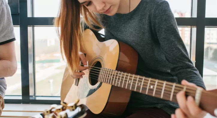 Sıfırdan Gitar Öğrenmek İçin Neler Yapmak Gerekir?