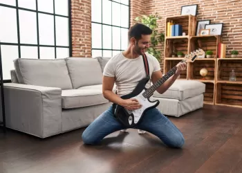 Gitar Çalmaya Hangi Gitarla Başlanır?