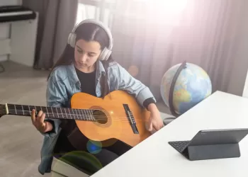 Online Gitar Kursları Verimli Olur mu?