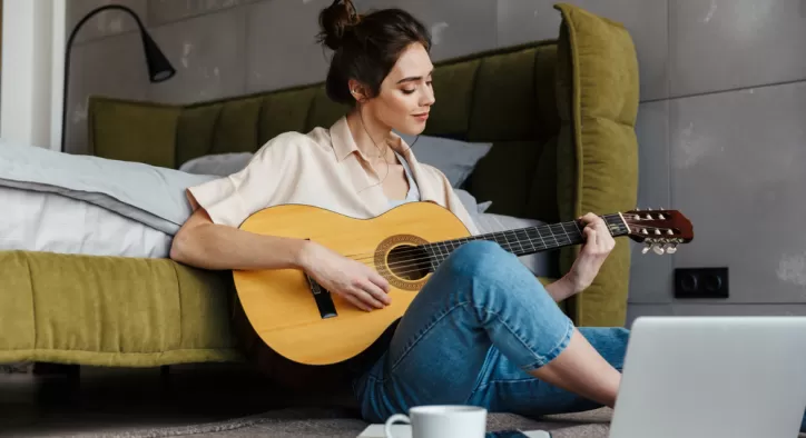 Gitar Çalmaya Yeni Başlayanlara Tavsiyeler ile Gitar Öğrenme Yolları