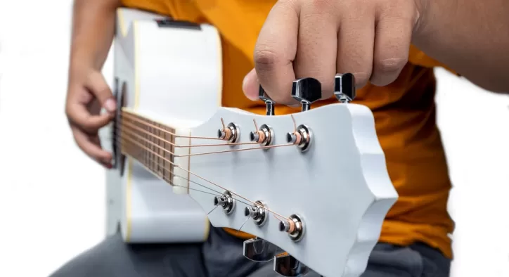 Gitarımı Neden Akort Etmeliyim? Eğer Doğru Akordu Yapılmazsa Neler Olur?