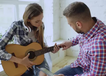 Gitara Başlama Yaşı: En İdeal Zamanı Keşfedin