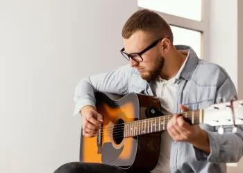 5 Ayda Gitar Çal! Sıfırdan Şarkılara Hızlandırılmış Program!