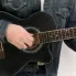 Gitar Nasıl Tutulmalı? Ağrıdan Uzak, Konforlu Bir Başlangıç İçin Adım Adım Resimli Rehber